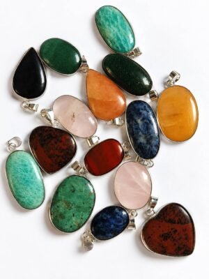 Pendant with rim and hook